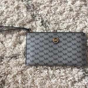 Michael Kors wristlet